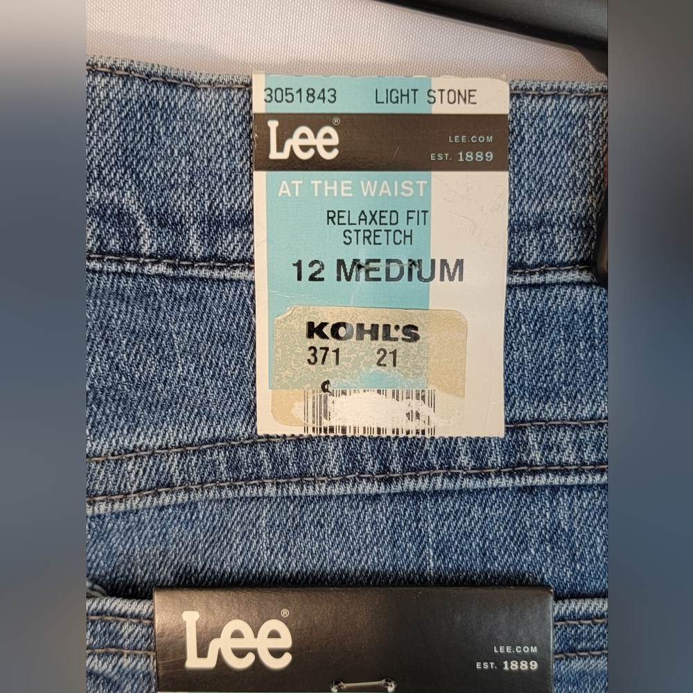 NWT Lee Relaxed Straight Leg Blue Denim Jeans Size 12M - Picture 10 of 12